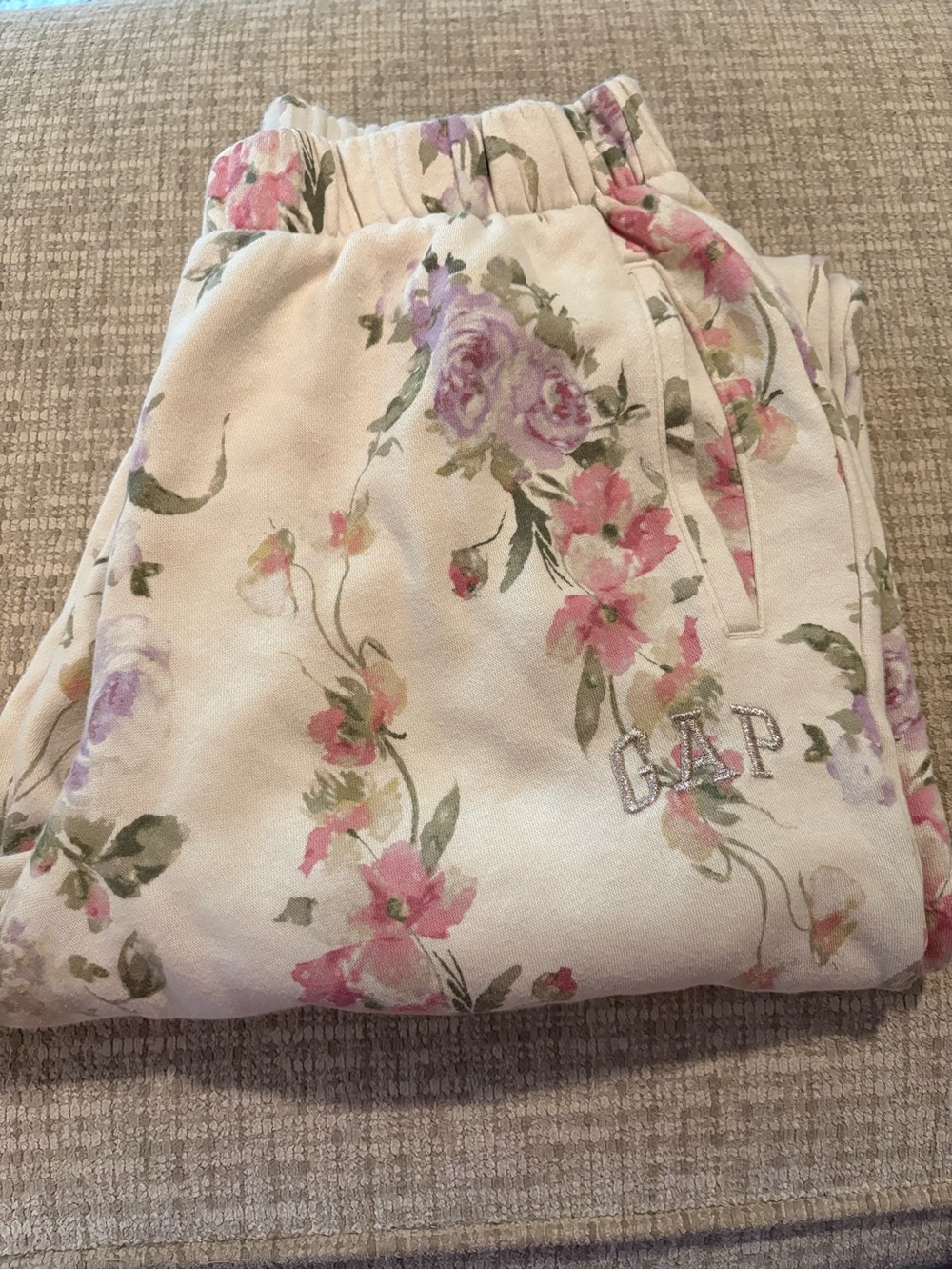 GAP Cream Floral Jogger Pants with Pink & Lavender Flowers